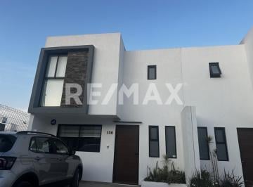 Casa en condominio · 105m² · 3 Recámaras · 2 Estacionamientos · Casa en Renta en Parque Real Residencial - Cuautlancingo - (4)