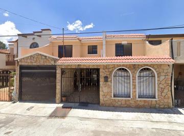 Casa de 3 habitaciones, Saltillo · Lasm55 - Casa en Venta en República Oriente – Funcional y Familiar
