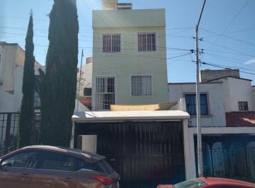 Casa de 4 habitaciones, Querétaro · Casa Vidalta en Venta en Valle de Santiago