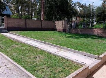 Casa · 300m² · 3 Recámaras · 6 Estacionamientos · Casa en Venta en Haras Campestre