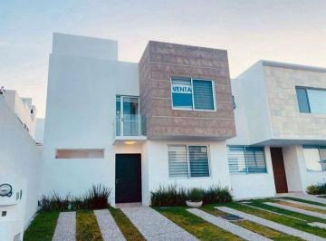 Casa de 4 habitaciones, Querétaro · Casa en Venta en Grand Juriquilla – Roof Garden + Casa Club + Lago