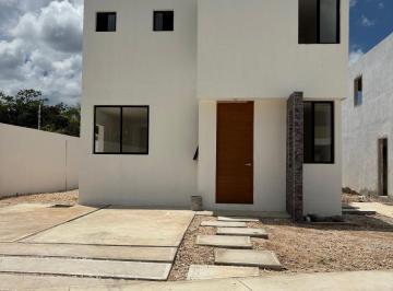 Casa de 2 habitaciones, Conkal · Casa en Venta Merida, Al Norte de La Ciudad, en Privada con Amenidades