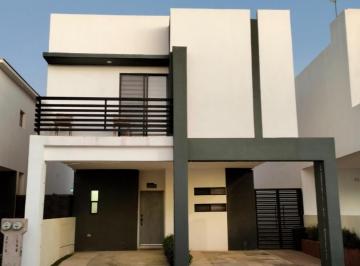 Casa · 3 Recámaras · 2 Estacionamientos · Casa en Juárez