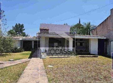 Casa · 388m² · 3 Recámaras · 4 Estacionamientos · Casa - El Carmen