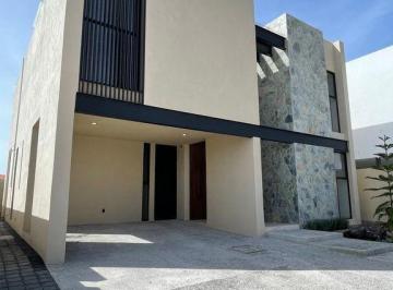 Casa en condominio · 312m² · 4 Recámaras · 4 Estacionamientos · Casa en Venta Querétaro, en La Espiga