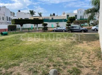Terreno / Lote · 90m² · Terreno en Bosques de San Isidro, Zapopan.