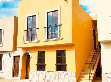 Casa · 80m² · 2 Recámaras · 1 Estacionamiento · Casa (Townhouse) de un Piso con Jardin, en San Miguel de Allende