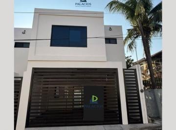 Casa · 197m² · 3 Recámaras · 2 Estacionamientos · Casa en El Morro Las Colonias