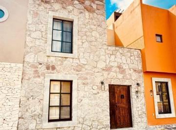 Casa · 138m² · 3 Recámaras · 2 Estacionamientos · Casa en Venta en Club de Golf en San Miguel de Allende, Mexico