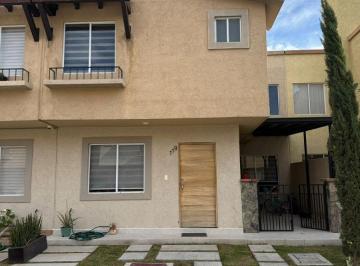 Casa de 3 habitaciones, Pachuca · Casa en Venta Pachuca – Real Madeira con 3 Habitaciones, Amueblado