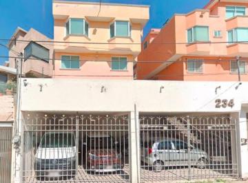 Casa de 5 habitaciones, Tlalnepantla de Baz · Casa en Venta en Los Pirules Tlalnepantla de Baz