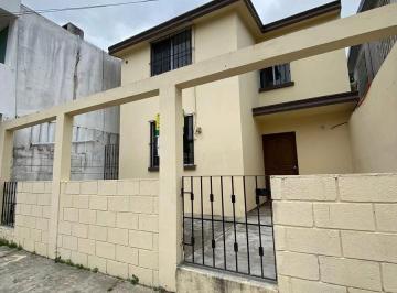 Casa · 3 Recámaras · Casa en Los Mangos