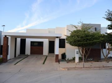 Casa · 153m² · 3 Recámaras · Casa en Renta