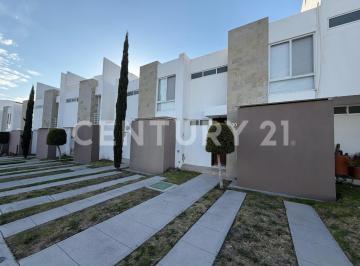Departamento · 106m² · 3 Recámaras · 2 Estacionamientos · Casa en Renta en Zakia Residencial