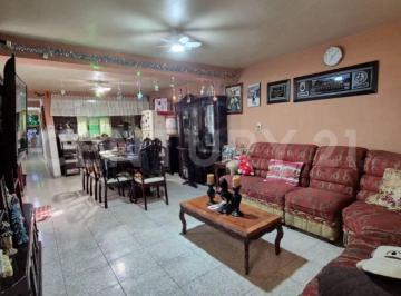 Edificio · 210m² · 9 Recámaras · Venta Propiedad con 3 Departamentos, Prizo II, Ecatepec, Edo Mex