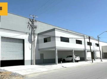 Bodega comercial · 910m² · 5 Estacionamientos · Bodega Industrial en Renta en Guadalupe
