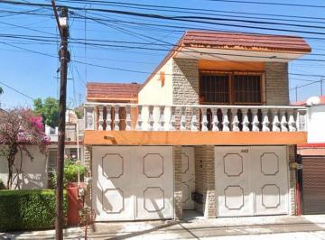 Casa de 4 habitaciones, Tlalnepantla de Baz · Casa en Venta en Valle Dorado Tlalnepantla