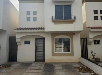 Casa · 2 Recámaras · 2 Estacionamientos · Casa en Venta en Portalegre II