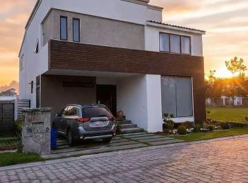 Casa en condominio de 3 habitaciones, Metepec · Casa en Venta, en Condado del Valle, Metepec