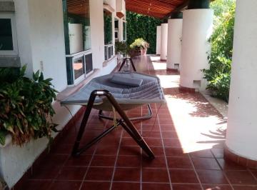 Casa · 700m² · 8 Recámaras · 8 Estacionamientos · Casa - Xochitepec