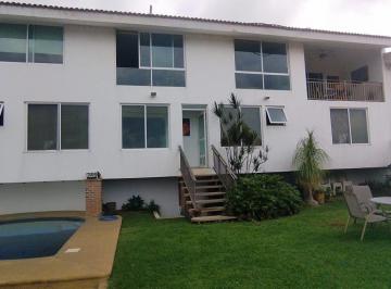 Casa · 205m² · 4 Recámaras · 2 Estacionamientos · Casa - Cuernavaca