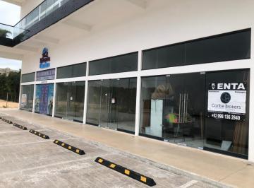 Local comercial · 50m² · Local de 50 m² en Renta y Venta Sobre Av Prolongación La Luna Cancún | Alta Exposición Comercial