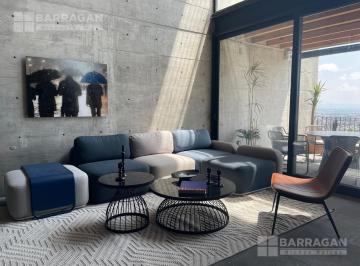 Casa · 395m² · 2 Recámaras · 2 Estacionamientos · Casa de Autor en Venta en Mirador del Campanario. ¡Con La Mejor Vista a Querétaro!