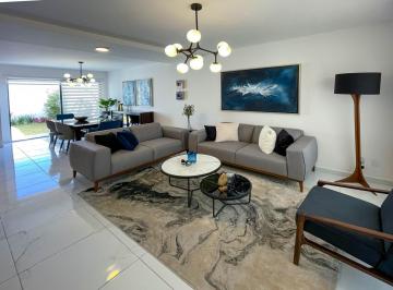 Casa en condominio · 123m² · 3 Recámaras · 2 Estacionamientos · Casa en Venta en Ocoyoacac