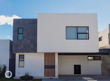 Casa en condominio · 246m² · 3 Recámaras · 2 Estacionamientos · Casa en Venta en Metepec, San Gaspar Tlahuelilpan