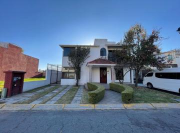 Casa en condominio · 291m² · 4 Recámaras · 2 Estacionamientos · Venta de Casa Toluca, Ex Hacienda San Jose
