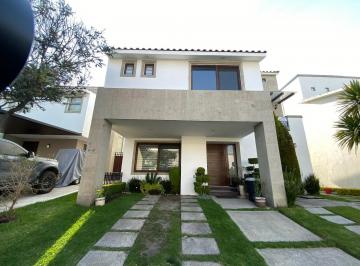 Casa en condominio · 228m² · 2 Recámaras · Casa en Venta en Metepec Condado del Valle