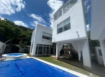 Casa · 253m² · 3 Recámaras · 4 Estacionamientos · Casa en Campestre del Valle