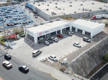 Local comercial · 86m² · 15 Estacionamientos · Local en Culiacán en Av Principal con Estacionamiento