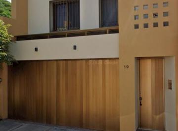 Casa · 440m² · 4 Recámaras · Casa - Las Fuentes