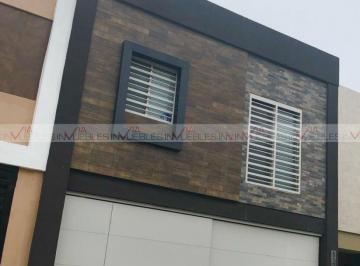 Casa · 196m² · 3 Recámaras · 2 Estacionamientos · Casa en Venta en Apodaca