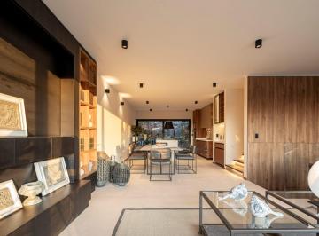 Casa en condominio · 329m² · 3 Recámaras · 4 Estacionamientos · Casa en Venta Cañadas del Lago - (4)