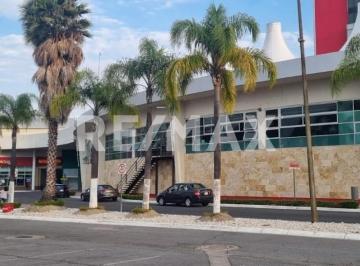 Local comercial · 74m² · Local de Renta - (4)