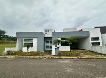 Casa de 3 habitaciones, Córdoba · Casa en Venta de 1 Nivel con 3 Recámaras $3’348,000.