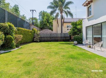 Casa · 480m² · 3 Recámaras · 4 Estacionamientos · Casa en Venta en Campestre Rancho Colorado, Puebla