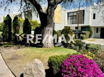 Casa de 3 habitaciones, El Marqués · Casa en Venta en Zakia, Querétaro con Amenidades Premium