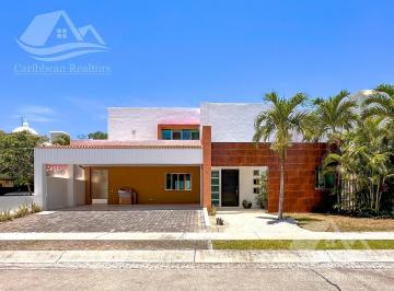 Casa · 480m² · 3 Recámaras · 3 Estacionamientos · Casa en Venta Cancún Villa Magna