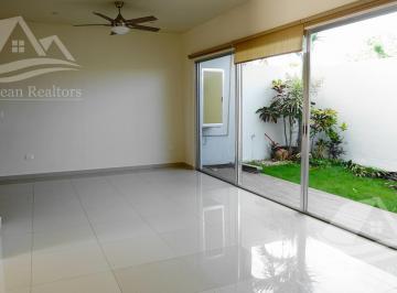 Casa · 183m² · 2 Recámaras · 2 Estacionamientos · Casa en Venta en Residencial Arbolada
