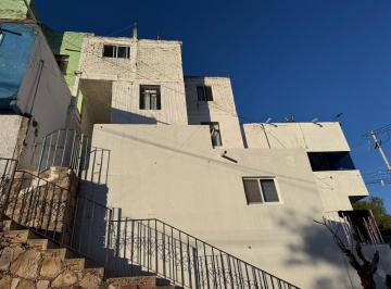 Casa · 150m² · 5 Recámaras · 1 Estacionamiento · Casa en Venta, 5 Habitaciones, Proyecto Para Remodelar