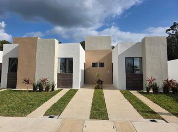 Casa · 45m² · 2 Recámaras · 1 Estacionamiento · Casa Nueva en Venta en Cancún Norte, Al Final de Av Kabah - Fraccionamiento con Amenidades