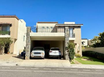 Casa en condominio de 3 habitaciones Venta MN 7,100,000 · Casa en Esquina con Rooftop Vista Al Mar, Equipada y Lista Para Habitar – 3 Recámaras, Jardín