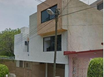 Casa de 5 habitaciones, Atizapán de Zaragoza · Casa en Venta Fraccionamiento Las Alamedas, Atizapán de Zaragoza, Edo. de México / Lp
