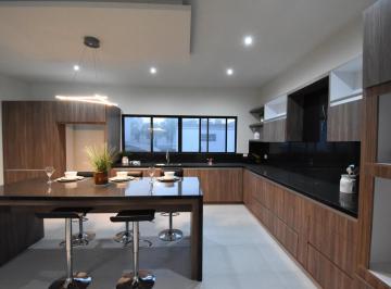 Casa · 379m² · 3 Recámaras · 2 Estacionamientos · Casa en Cima del Bosque (Cumbres Elite 9 Sector)