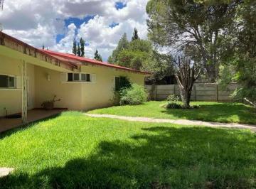 Casa de 4 habitaciones, Saltillo · Casa en Venta con Terreno Grande Al Norte de Saltillo