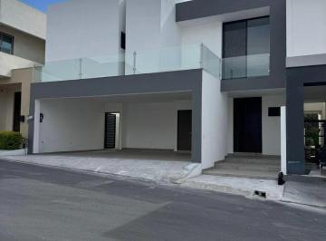 Casa de 3 habitaciones, Monterrey · Casa en Venta en Laderas Zona Carretera Nacional