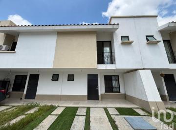 Casa · 135m² · 3 Recámaras · 2 Estacionamientos · Venta de Casa en Heroes de Leon, Leon Guanajuato